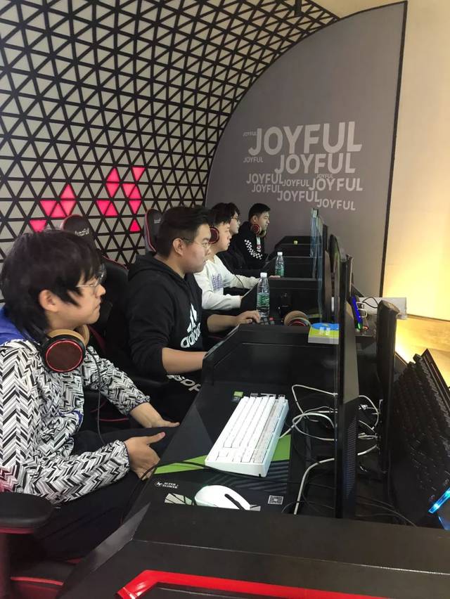 禁区节奏的 禁区节奏的